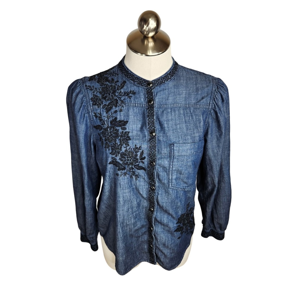 Sundance Lennon Shirt Women Size S Blue Floral Embroidered Denim Chambray Snap